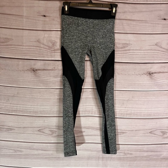 KORAL Frame Heathered Grey Mesh Panel Leggings - Picture 3 of 10
